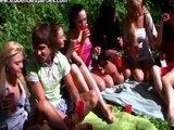 Rosyjscy studenci na alk-pikniku