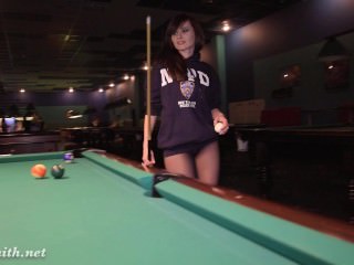 Jeny Smith - playing pool